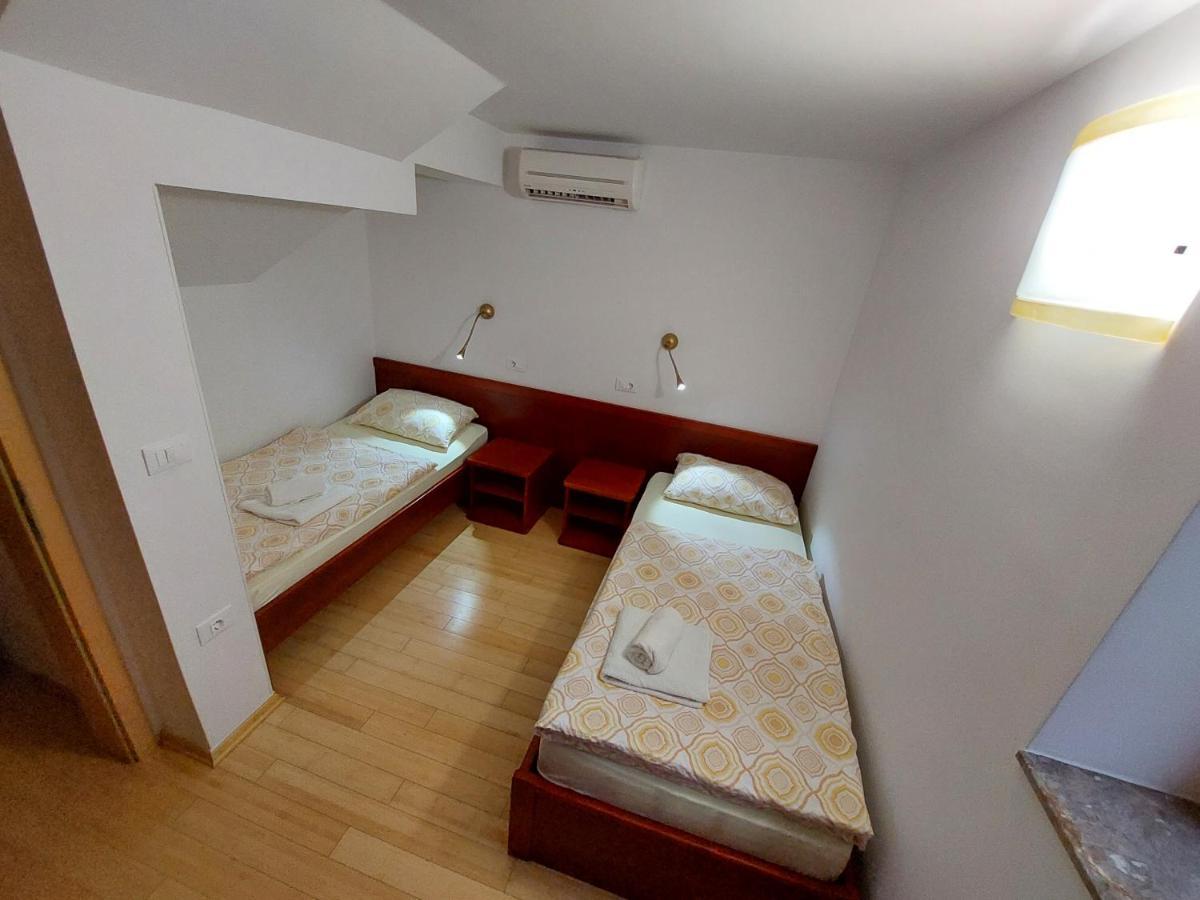 Apartmaji Fizine ポルトローシュ エクステリア 写真