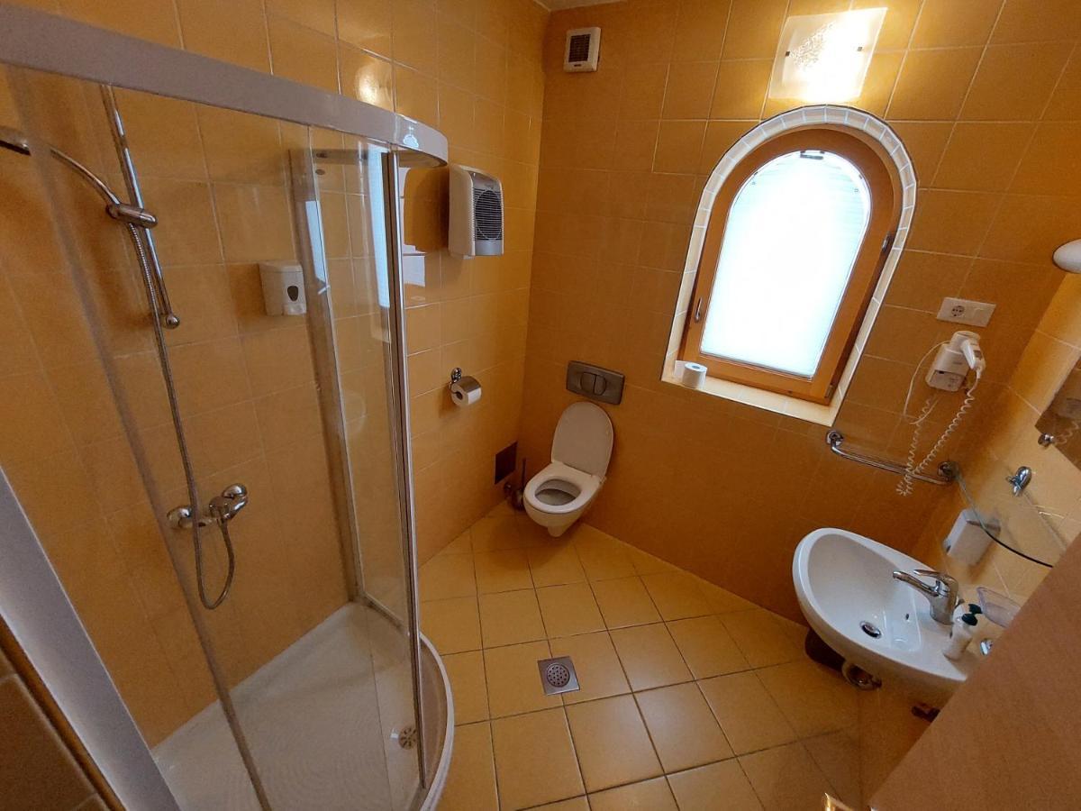 Apartmaji Fizine ポルトローシュ エクステリア 写真